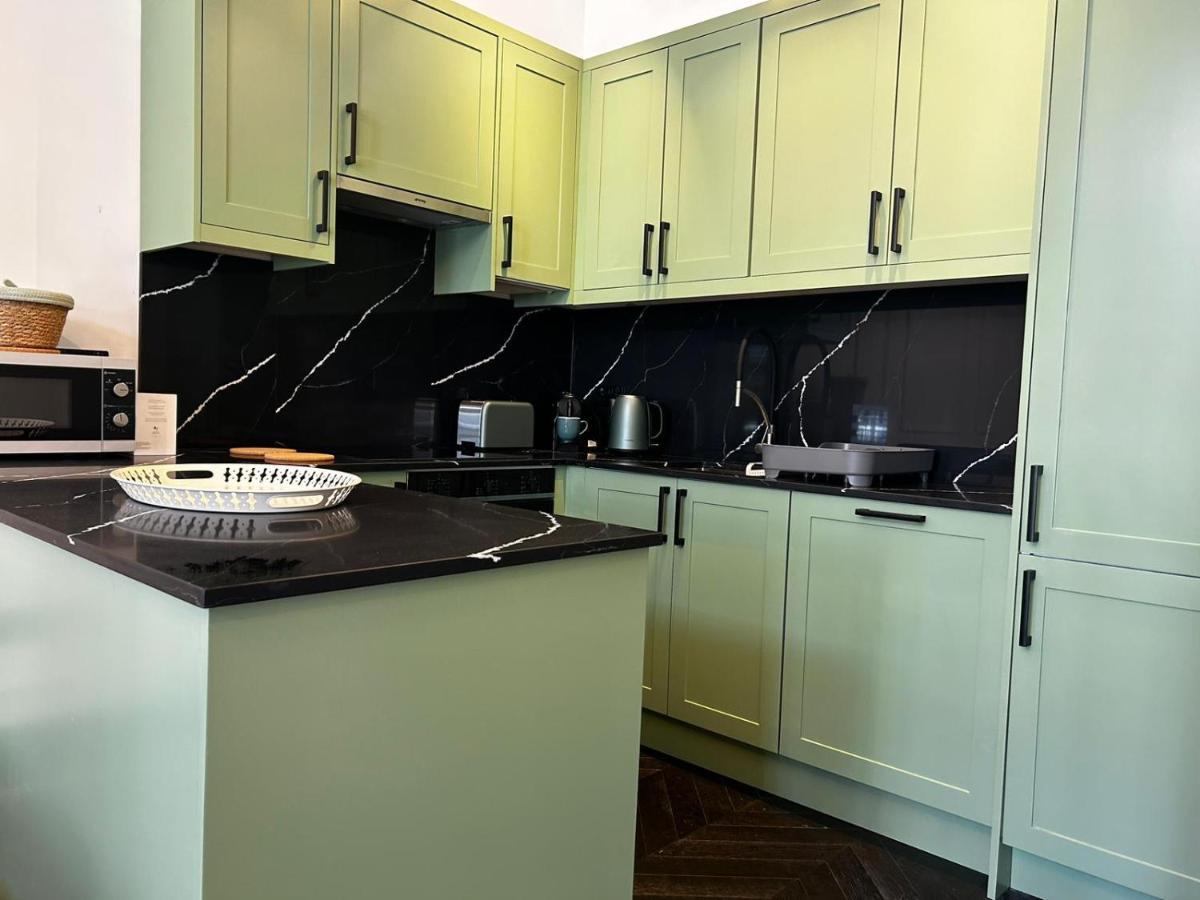 Earl'S Court Luxe Apartment London Exterior foto